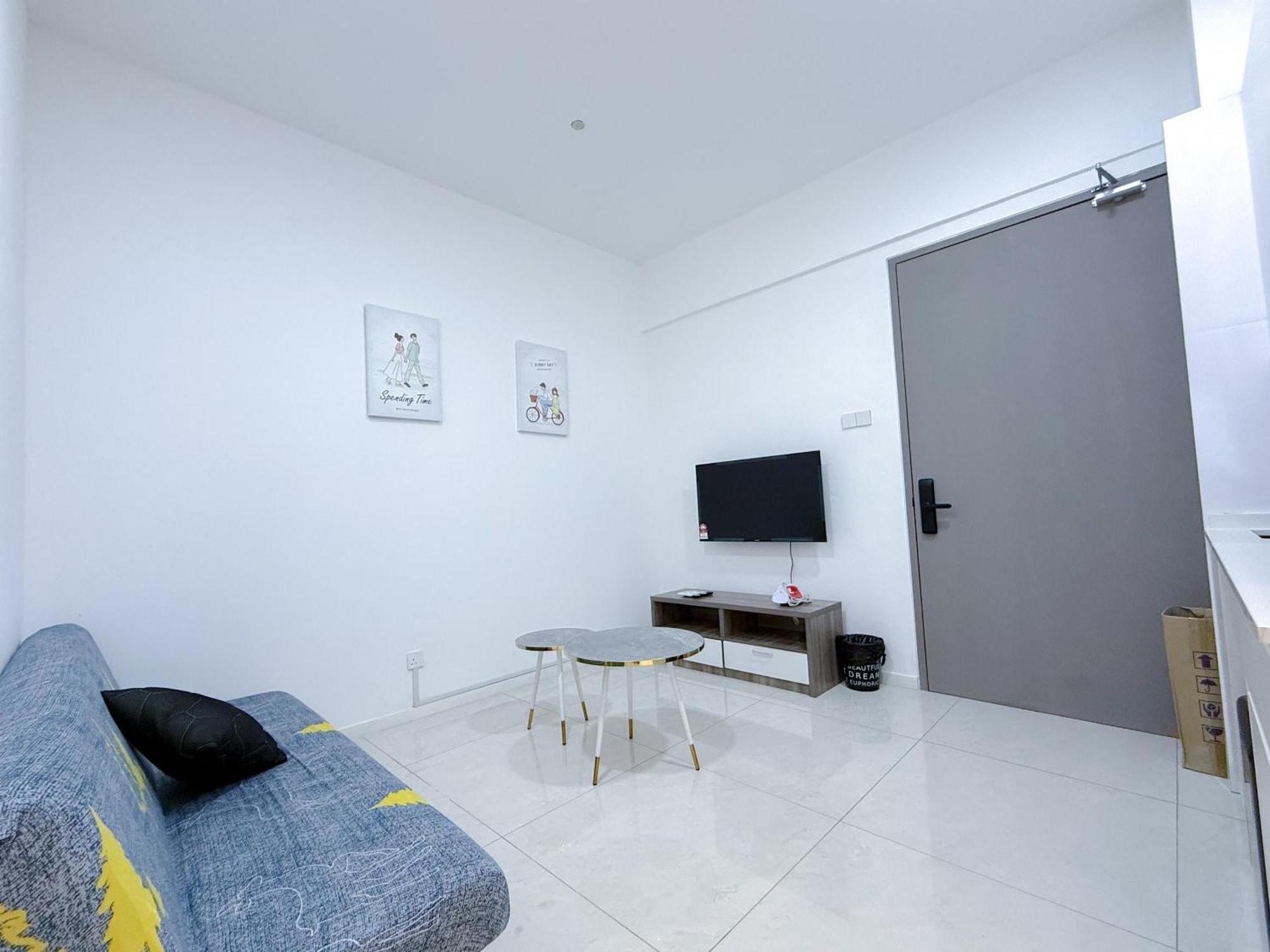 Bay Near Likas Sicc Jesselton Point Suria Sabah By Chillmore
