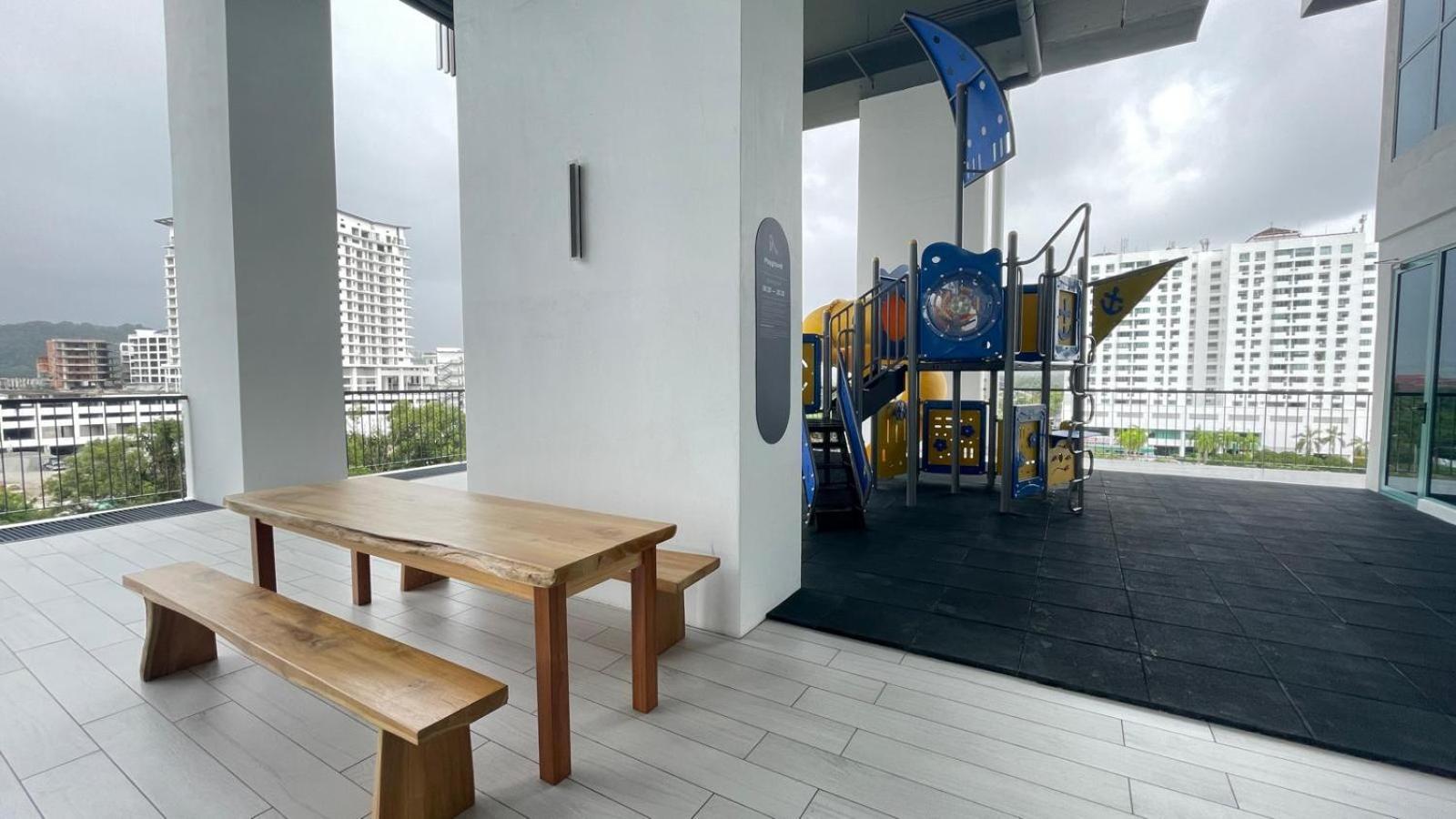 Bay Near Likas Sicc Jesselton Point Suria Sabah By Chillmore Apartemen